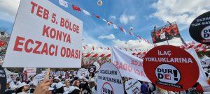 BÜYÜK ECZACI MİTİNGİ GERÇEKLEŞTİ